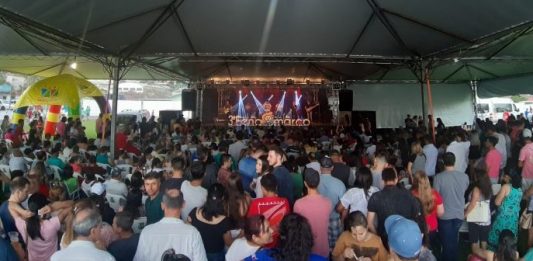 Festa da Rádio Viva reúne milhares de pessoas na 3ª Fenamarco