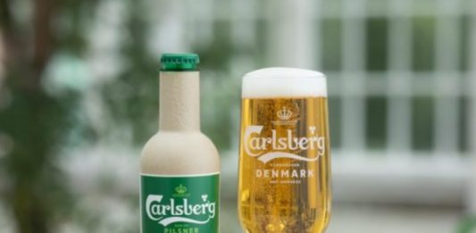 Fabricante de cerveja lança 1ª garrafa de papel do mundo