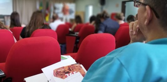 IFRS realiza Seminário Nacional Diálogos com Paulo Freire em Bento Gonçalves