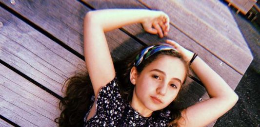 Atriz mirim da Broadway morre aos 13 anos