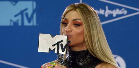 Pabllo Vittar vence o prêmio de Melhor Artista Brasileiro em premiação da MTV europeia