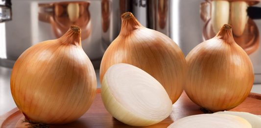 Cebolas cruas são um imã para bactérias? o que é verdade e o que não é!