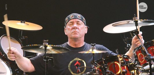 Morre Neil Peart, baterista do Rush, aos 67 anos