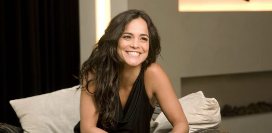 Alice Braga, sobrinha de Sônia Braga.