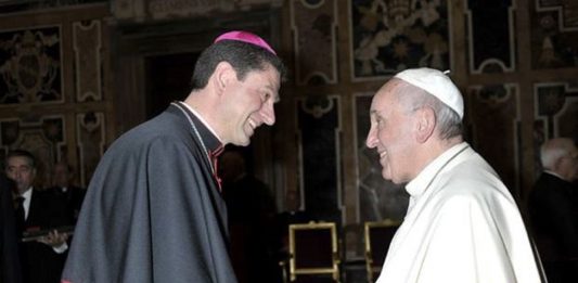 Dom Adelar e o Papa Francisco.