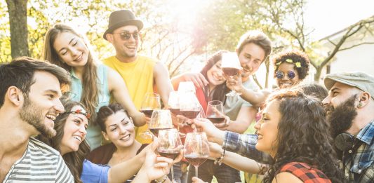 Casa Perini e Jovem Pan promovem o melhor da gastronomia com muita música neste domingo