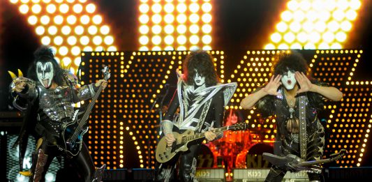 Banda Kiss adia shows da turnê brasileira para novembro
