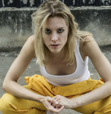 Maggie Civantos de Vis a Vis desembarca no Brasil pela 1ª vez