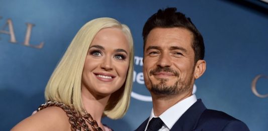 Katy Perry e Orlando Bloom revelam que serão pais de uma menina