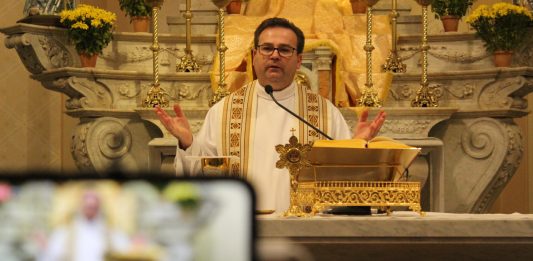 Missas com transmissão online são alternativa da 142ª Festa de Santo Antônio para engajar fiéis