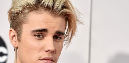 Justin Bieber exibe provas ao se defender de denúncia de abuso sexual