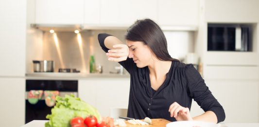 Como cortar cebolas sem chorar?