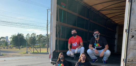 Caminhão do Bem do Grupo RSCOM finaliza campanha com centenas de doações