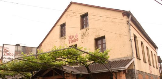 Revitalização da antiga Cantina Pão & Vinho destaca-se como projeto de estreia da Palk Business Hub