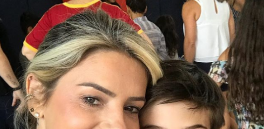 Mari e o filho Zaion