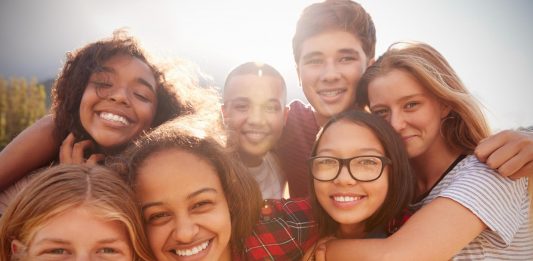 Presente do Boticário para o Dia dos Pais vai ajudar a transformar a vida de jovens