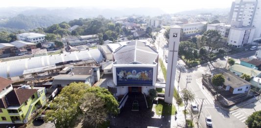 Festa de São Roque e São Gotardo terá missas com transmissão e procissões motorizadas em Bento Gonçalves