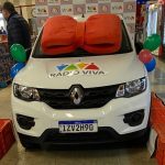 Com mais de meio milhão de participações, moradora de Caxias ganha carro da promoção Acelera Audiência Premiada