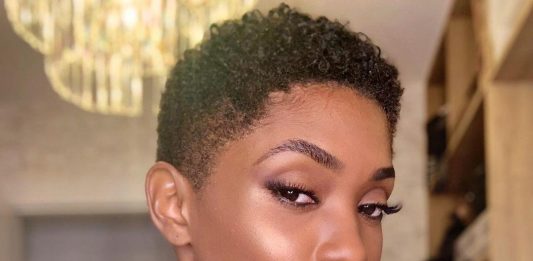 Erika Januza engata romance com filho de Carol Nakamura