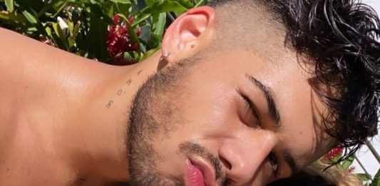 Zé Felipe assume namoro com digital influencer