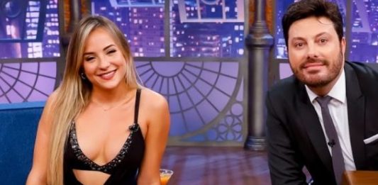 Ex-BBB Gabi Martins assume affair com Danilo Gentili