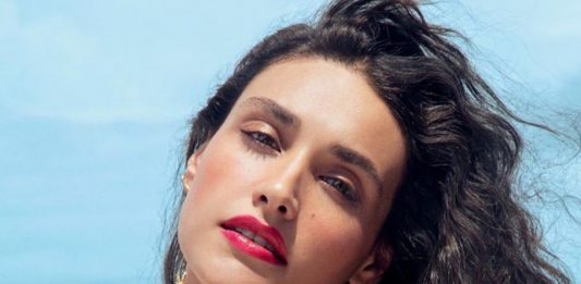 Débora Nascimento está solteira