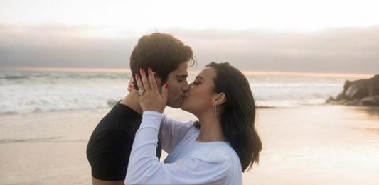 O casal oficializou o noivado no dia 23 de julho deste ano