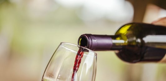 Confira mitos e verdades sobre o vinho