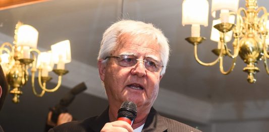Jornalista Fernando Vieira, criador da Festa Nacional da Música, morre aos 72 anos
