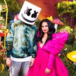 Marshmello e Demi Lovato lançam clipe contra suicídio juvenil