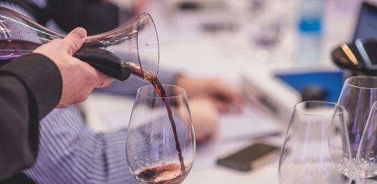 Brazil Wine Challenge: 774 amostras de 16 países