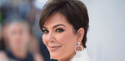 Kris Jenner é processada por assédio sexual