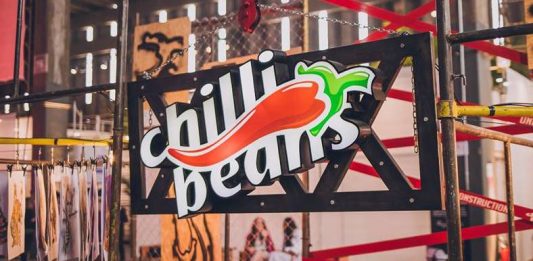 Chilli Beans inaugura 38 lojas e abre 300 vagas