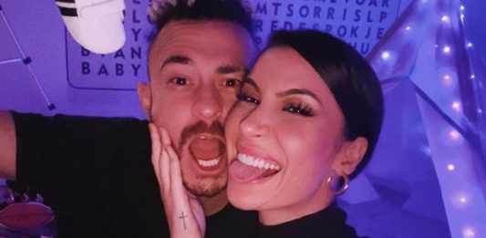 Bianca Andrade, a Boca Rosa, anuncia gravidez