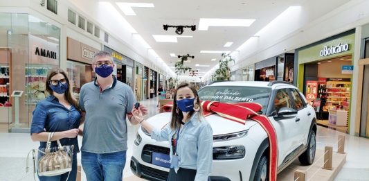 Garibaldense leva para casa um carro novo do Shopping Villagio Caxias