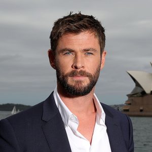 Chris Hemsworth compra briga com Ryan Reynolds