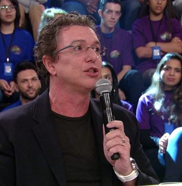 Boninho revela que já desclassificou três famosos do BBB21