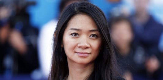 Chloé Zhao tem 39 anos.