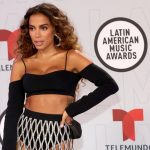 Anitta ganha prêmio no Latin American Music Awards