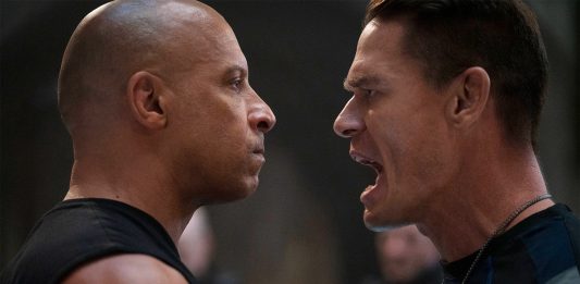 Dominic Toretto (Vin Diesel) e seu irmão Jacob Toretto (John Cena)