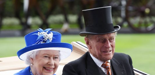 Morre príncipe Philip, marido da rainha Elizabeth