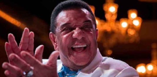 Agnaldo Timóteo deixa metade da herança para filha de criação