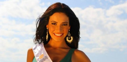 A gaúcha Julia Gama obtém o 2º lugar no Miss Universo 2021