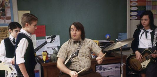 Ator de Escola do Rock morre aos 32 anos
