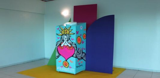 Obra de arte alusiva ao Dia Mundial do Leite é exposta no Supermercado Santa Clara