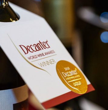 Vinho brasileiro conquista medalha no principal concurso de vinhos no mundo