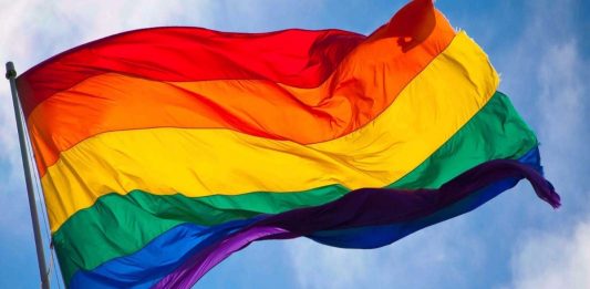 Primeira caminhada LGBTQIA+ ocorre em Bento Gonçalves neste domingo