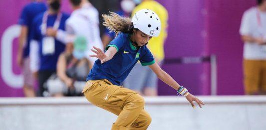 Rayssa Leal é a mais jovem medalhista olímpica da história do Brasil