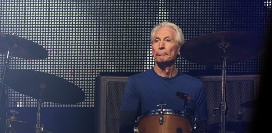 Morreu Charlie Watts, baterista dos Rolling Stones
