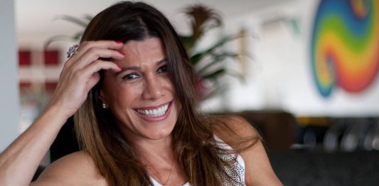 Promoter dos famosos, Alicinha Cavalcanti, morre aos 58 anos